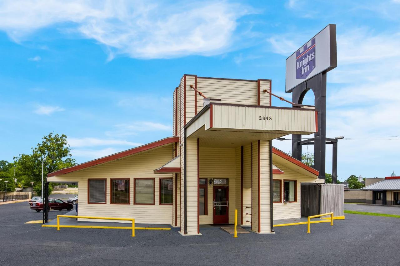 Knights Inn Fayetteville - Fort Bragg Exterior foto